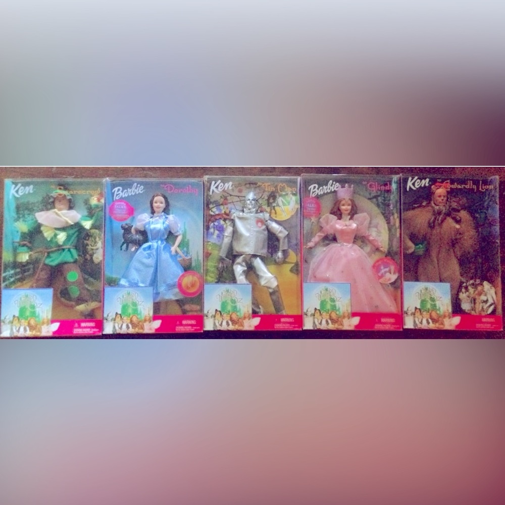 New inboxes not played with Barbie wizard of oz set 1995